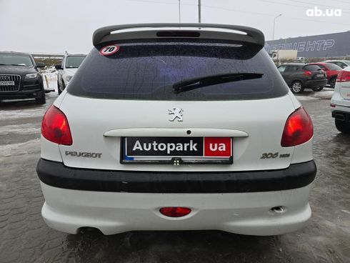 Peugeot 206 2004 белый - фото 4