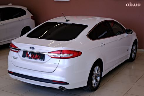 Ford Fusion 2017 белый - фото 5
