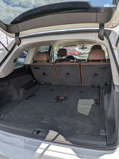 Audi Q7 2018 - фото 28