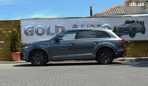 Audi Q7 2020 - фото 10