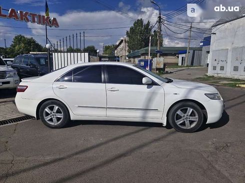 Toyota Camry 2008 - фото 7