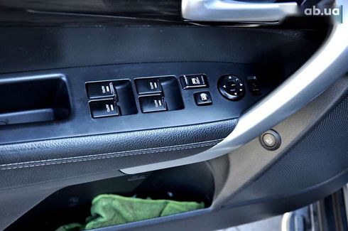 Kia Sorento 2011 - фото 25