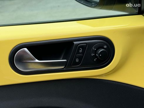 Volkswagen Beetle 2012 желтый - фото 16