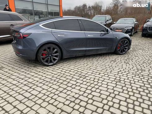 Tesla Model 3 2020 - фото 8