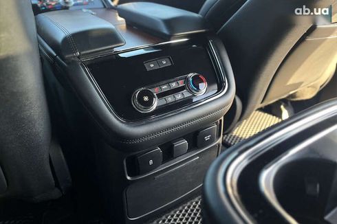 Lincoln Navigator 2020 - фото 17