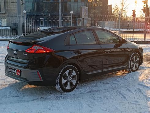 Hyundai Ioniq 2017 черный - фото 14