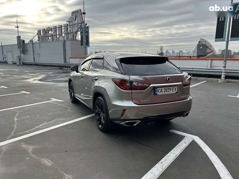 Lexus RX 2019 - фото 12