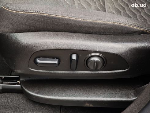 Chevrolet Equinox 2017 серый - фото 24