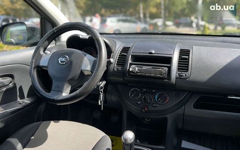 Nissan Note 2011 - фото 12