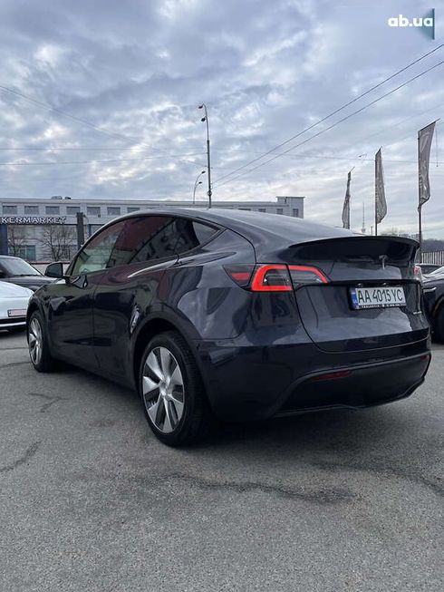 Tesla Model Y 2024 - фото 12