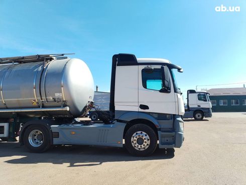Mercedes-Benz 1840 2017 - фото 5
