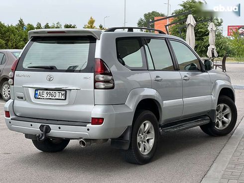 Toyota Land Cruiser Prado 2004 - фото 3
