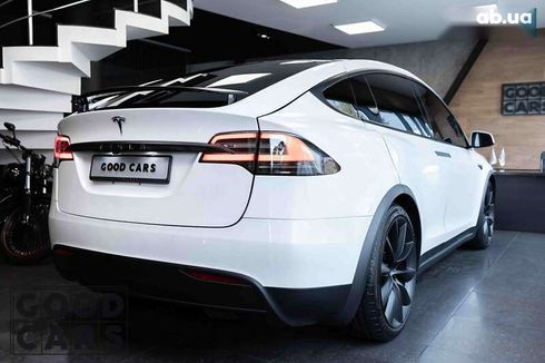 Tesla Model X 2017 - фото 8