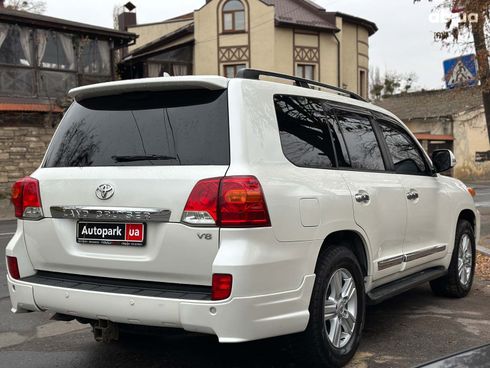 Toyota land cruiser 200 2013 белый - фото 18