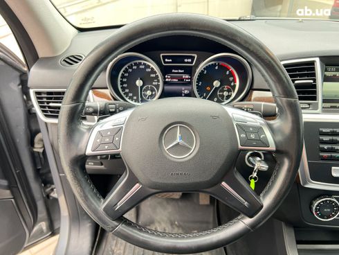 Mercedes-Benz M-Класс 2013 серый - фото 19