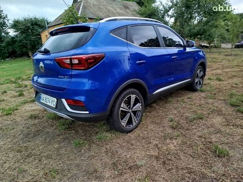 MG ZS EV 2020 синий - фото 7