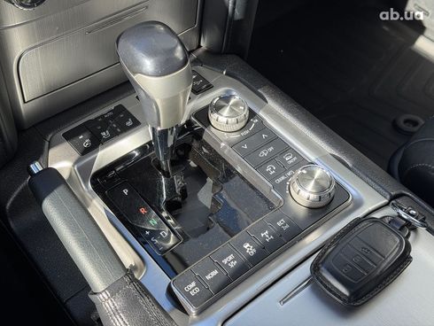 Toyota land cruiser 200 2016 белый - фото 18