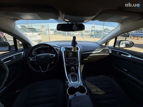 Ford Fusion 2016 - фото 17