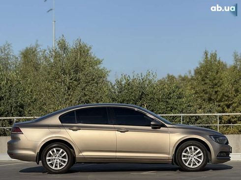 Volkswagen Passat 2016 - фото 8