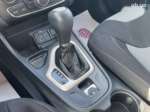 Jeep Cherokee 2016 - фото 19