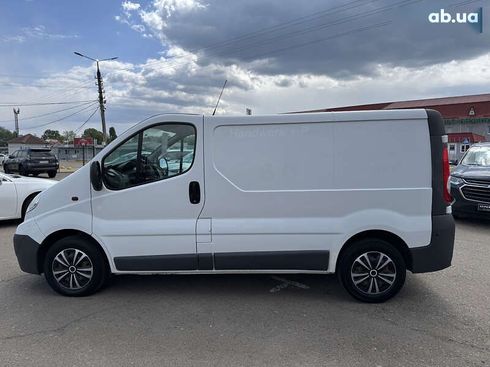 Opel Vivaro 2014 - фото 9