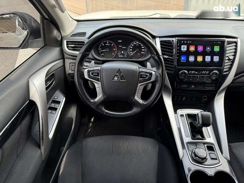 Mitsubishi Pajero Sport 2016 - фото 26