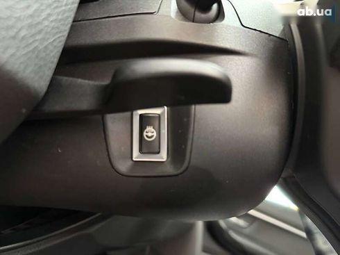 BMW 3 серия 2018 - фото 28