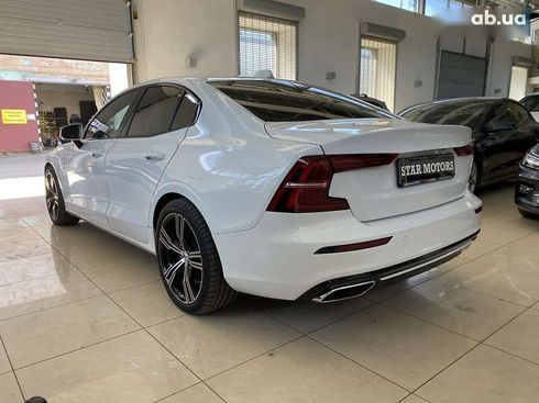 Volvo S60 2019 - фото 17
