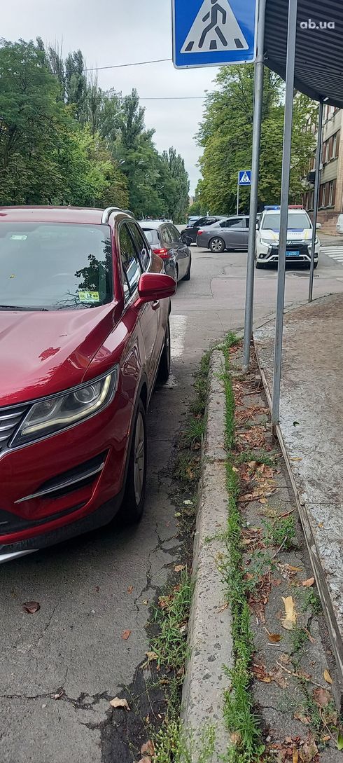 Lincoln MKC 2015 красный - фото 4