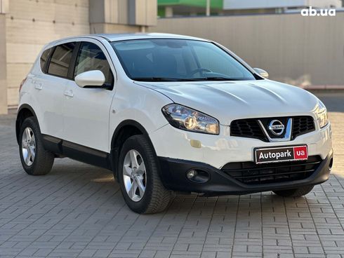 Nissan Qashqai 2013 белый - фото 3