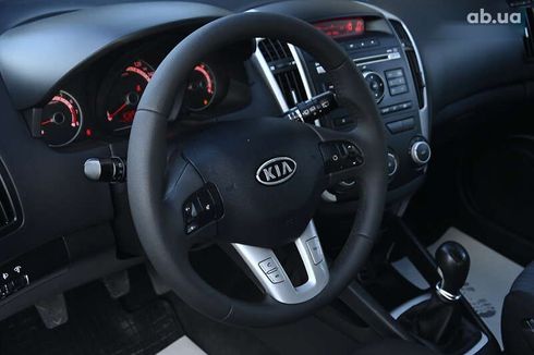 Kia Cee'd 2011 - фото 16