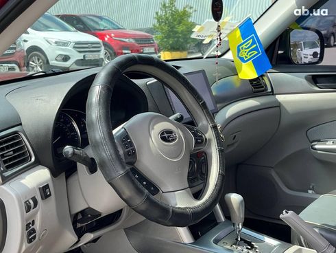 Subaru Forester 2012 красный - фото 15