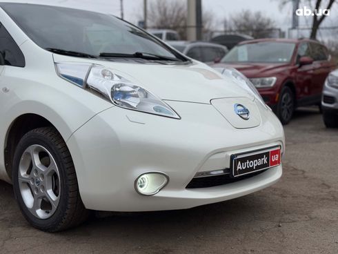 Nissan Leaf 2014 белый - фото 5