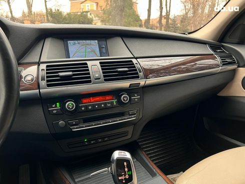 BMW X5 2010 коричневый - фото 14