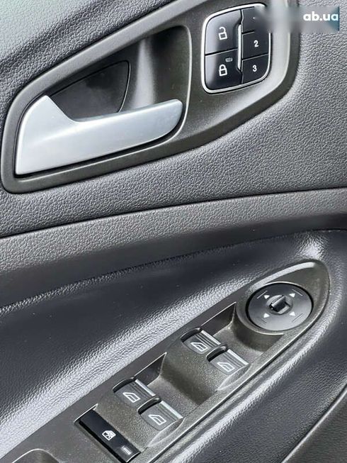 Ford Escape 2019 - фото 26