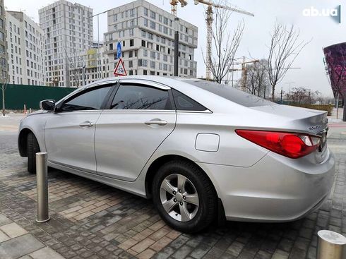 Hyundai Sonata 2012 - фото 13