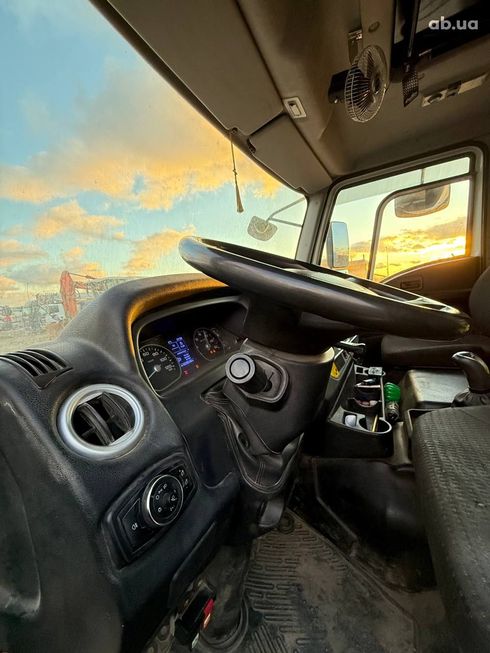 Ford Cargo 2016 - фото 11