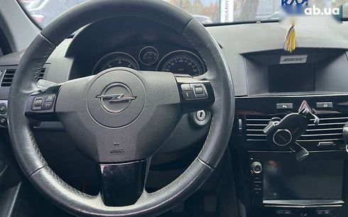 Opel Astra 2010 - фото 10
