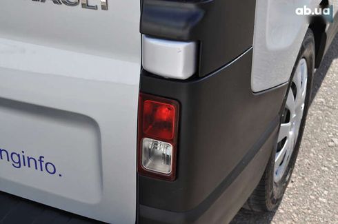 Renault Trafic 2020 - фото 19