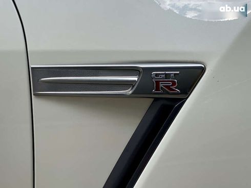 Nissan GT-R 2013 - фото 26