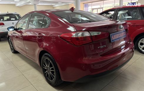 Kia Forte 2015 красный - фото 3