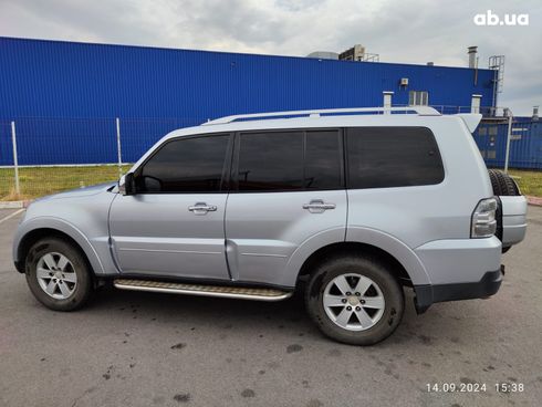 Mitsubishi Pajero Wagon 2007 серебристый - фото 2