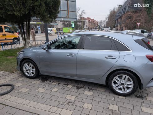 Kia Cee'd 2019 серый - фото 5