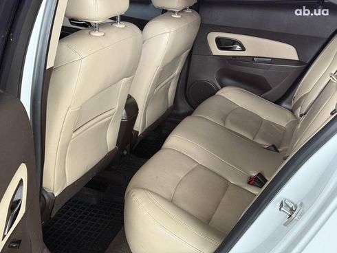 Chevrolet Cruze 2012 белый - фото 13