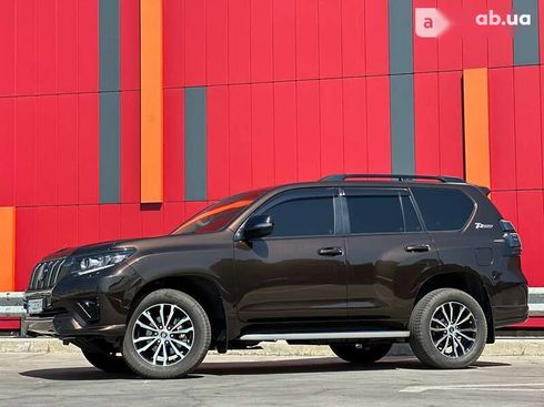 Toyota Land Cruiser Prado 2021 - фото 11