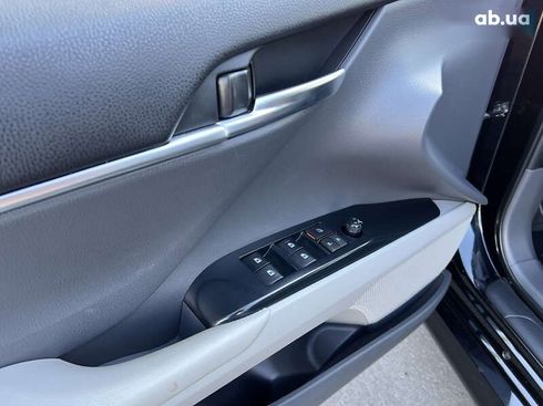 Toyota Camry 2017 - фото 18