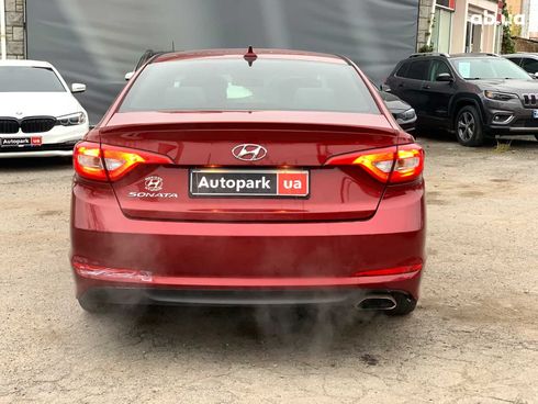 Hyundai Sonata 2015 красный - фото 23