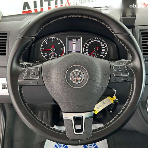 Volkswagen Multivan 2014 - фото 23