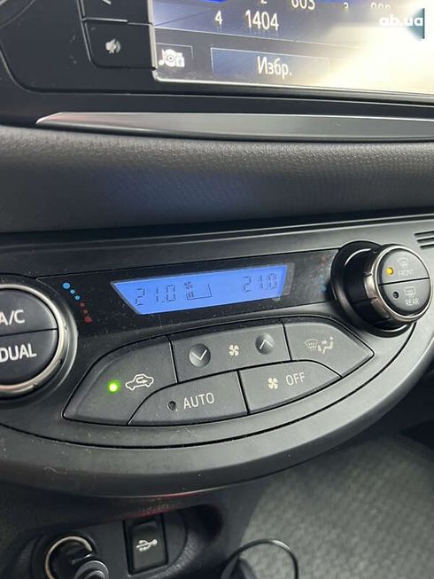 Toyota Yaris 2015 - фото 20