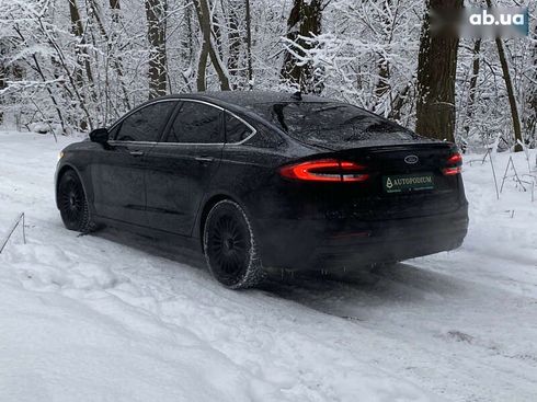 Ford Fusion 2020 - фото 7